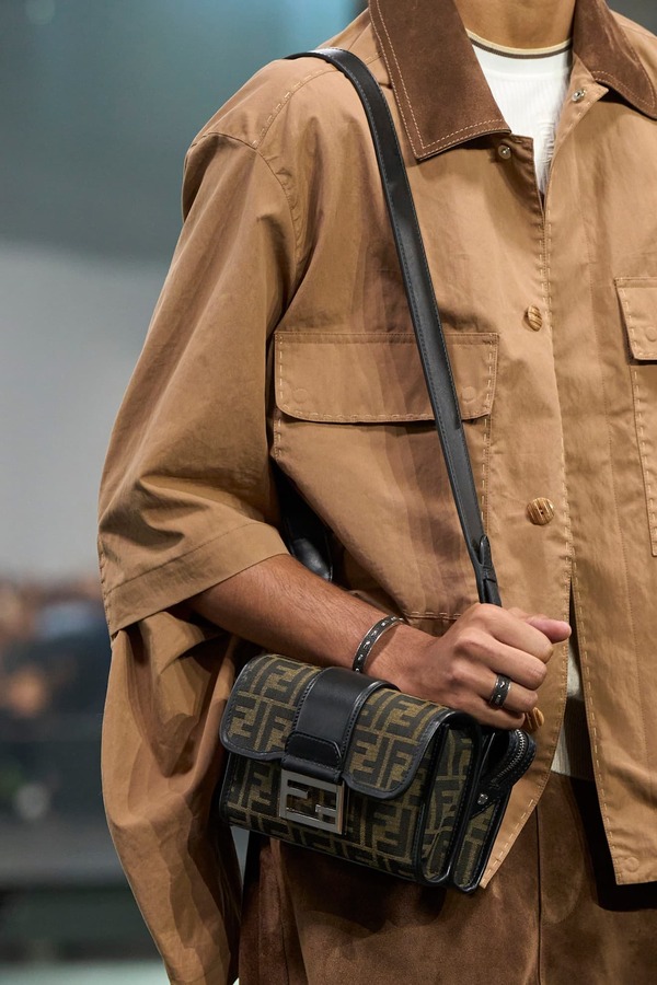 Fendi%20%u0432%u0435%u0441%u043D%u0430-%u043B%u0435%u0442%u043E%202025