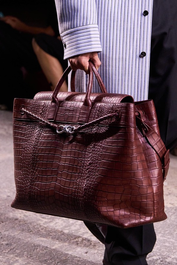 Bottega%20Veneta%20%u0432%u0435%u0441%u043D%u0430-%u043B%u0435%u0442%u043E%202025