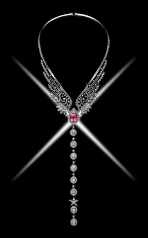 Икебана Boucheron и эмалевые пейзажи Dior. Чем удивляли на неделе высокой моды осень-зима 2025/2026