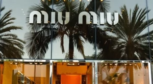 Miu Miu признали самым модным брендом, вьетнамки Джонатана Бейли — самой модной обувью