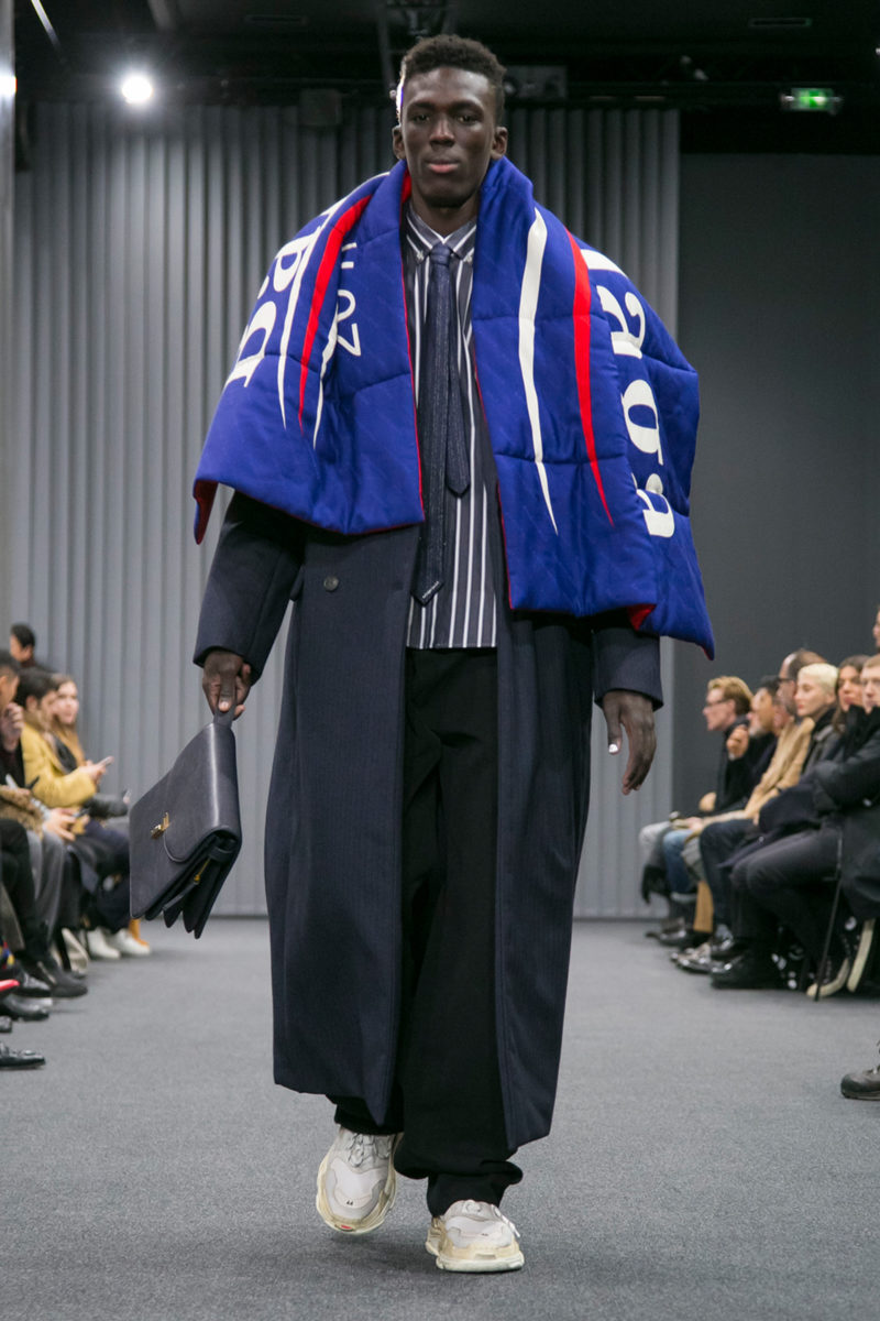 Balenciaga%2C%20%u043E%u0441%u0435%u043D%u044C-%u0437%u0438%u043C%u0430%202017/2018