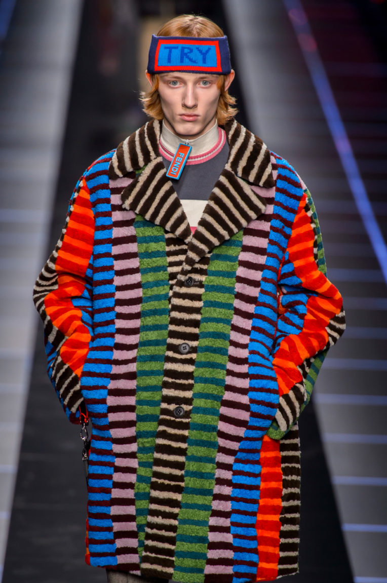 Fendi%2C%20%u043E%u0441%u0435%u043D%u044C-%u0437%u0438%u043C%u0430%202017/2018