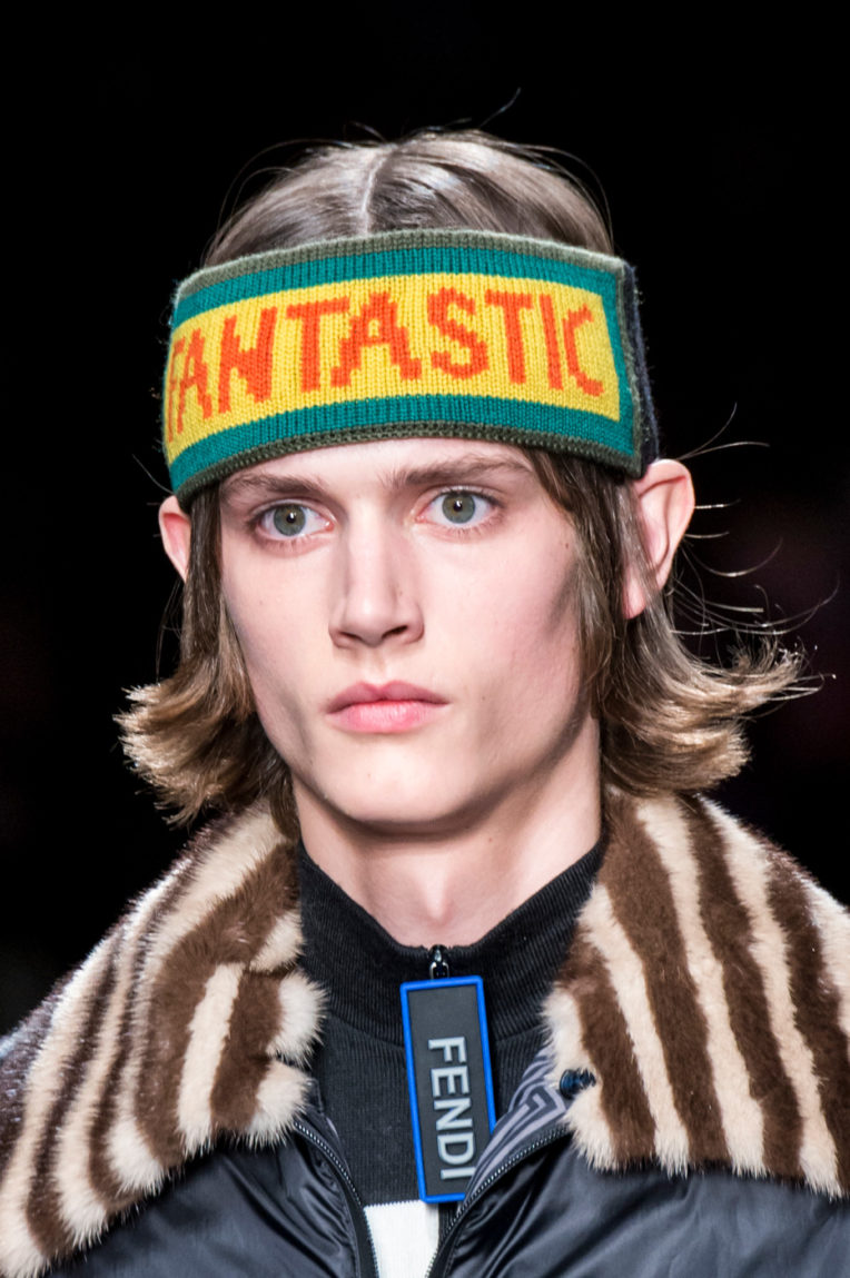 Fendi%2C%20%u043E%u0441%u0435%u043D%u044C-%u0437%u0438%u043C%u0430%202017/2018