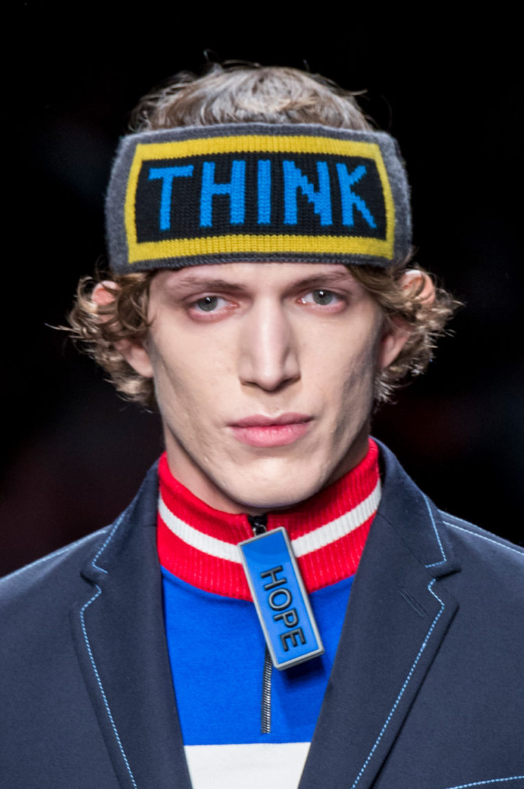 Fendi%2C%20%u043E%u0441%u0435%u043D%u044C-%u0437%u0438%u043C%u0430%202017/2018