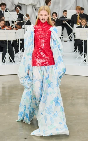 Гленн Мартенс показал дебютную ready to wear коллекцию в Maison Margiela
