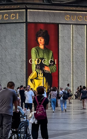 Продажи Kering упали на 5% в третьем квартале