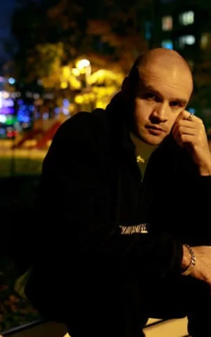 Художника Namer приговорили к одному году и шести месяцам колонии