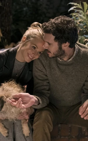 Netflix продлил сериал «Никто этого не хочет» на третий сезон