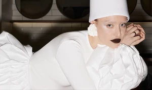 Платье шахматной королевы, кутюрные голуби и казаки судьбы. История трех свадебных образов Марии Миногаровой