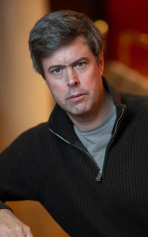 Он «окей», и это нормально. О «Плоти» Давида Солоя и Букеровской премии 2025