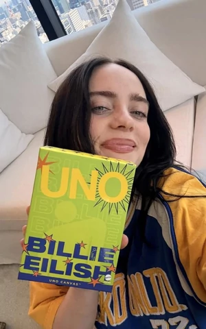 Билли Айлиш выпустила свою версию игры Uno