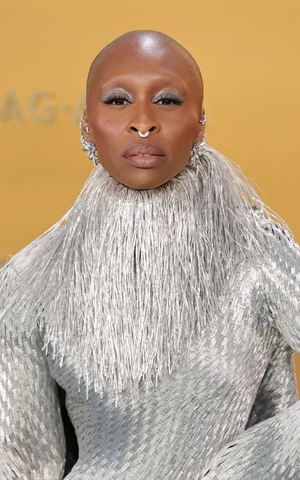 Синтия Эриво — от Иисуса Христа до зеленой ведьмы из «Злой 2». А еще театр, музыка и woke-культура 