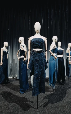 Liu Jo запустили новую коллекцию с кристаллами Swarovski и манифест Liu Jo Ora