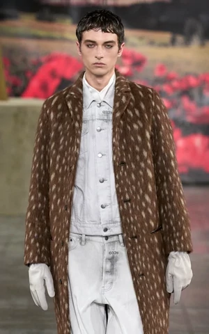 Умчи меня, олень. Принт под шкурку Бэмби — микротренд этой зимы