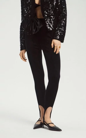 Снимайте брюки, надевайте леггинсы! Возможно, самый неожиданный праздничный тренд