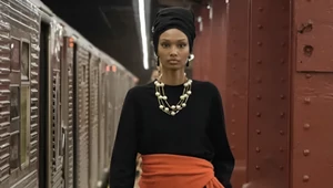 Матье Блази провел шоу Chanel Métiers d’Art в нью-йоркском метро