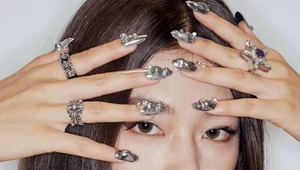 Банты, стразы, мишура. Большой мудборд для тех, кто не определился с маникюром на Новый год