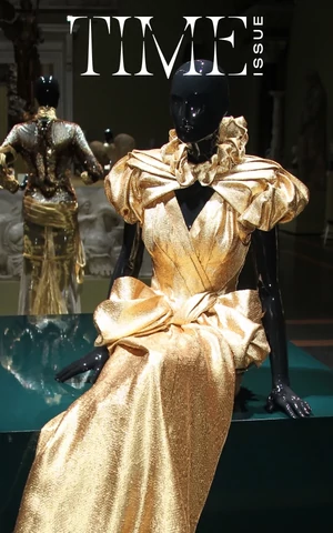 Без нафталина. Как российские музеи — от Эрмитажа до ГИМа — сохраняют российскую же моду