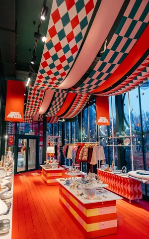 В центре Москве открылся новогодний маркет с локальными брендами 