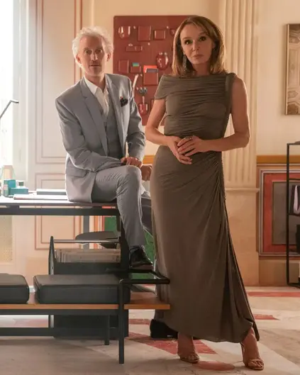 Эмили в Париже