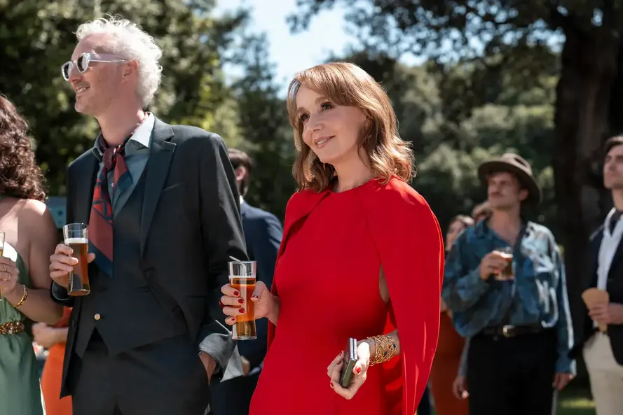 Эмили в Париже