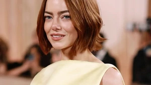 Самые эффектные наряды «Золотого глобуса» 2026 — у Тимоти Шаламе, Селены Гомес и Ренате Реинcве 