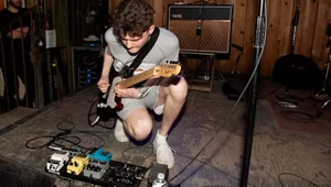 Гитарист рок-группы Black Midi Мэтт Квасневски-Кельвин умер в возрасте 26 лет