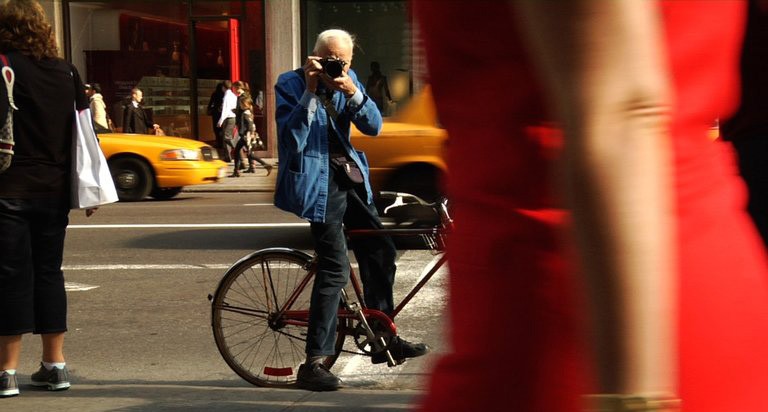 Велосипед и камера Билла Каннингема станут музейными экспонатами