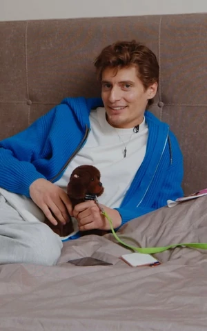 Билет на «Поле чудес», палочка Воландеморта и автобиография Макконахи. Прикроватный столик Суада Муратовича