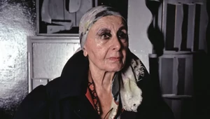 Небесные соборы, лунные пейзажи и площадь имени себя – кто такая Луиза Невельсон?