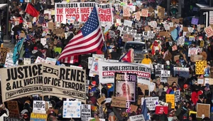 Голливудские артисты призывают американцев присоединиться к забастовке против иммиграционной службы ICE