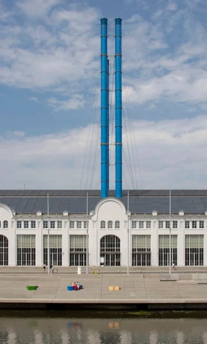 В «ГЭС-2» закрываются гастрономические точки