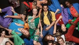 Versace показали кампанию единственной коллекции экс-креативного директора Дарио Витале