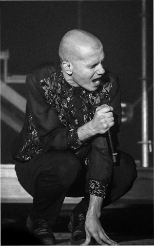 Умер солист группы Shortparis Николай Комягин