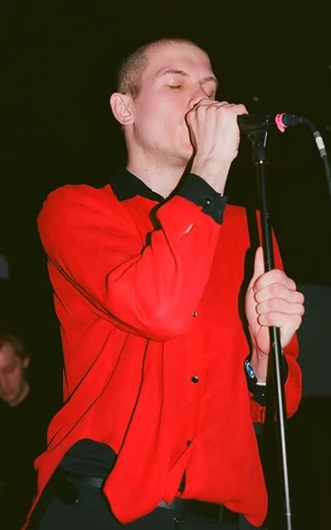 Шаман из обморочного Новокузнецка. Памяти лидера Shortparis Николая Комягина