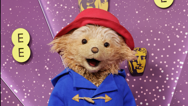 Лучшие образы BAFTA 2026: Моника Белуччи, Королевская семья, медвежонок Паддингтон