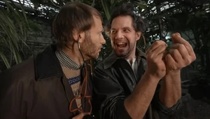 «Уцепиться за сколько-нибудь внятную причину, которая привела мир к нынешней точке»‎. Театр в марте