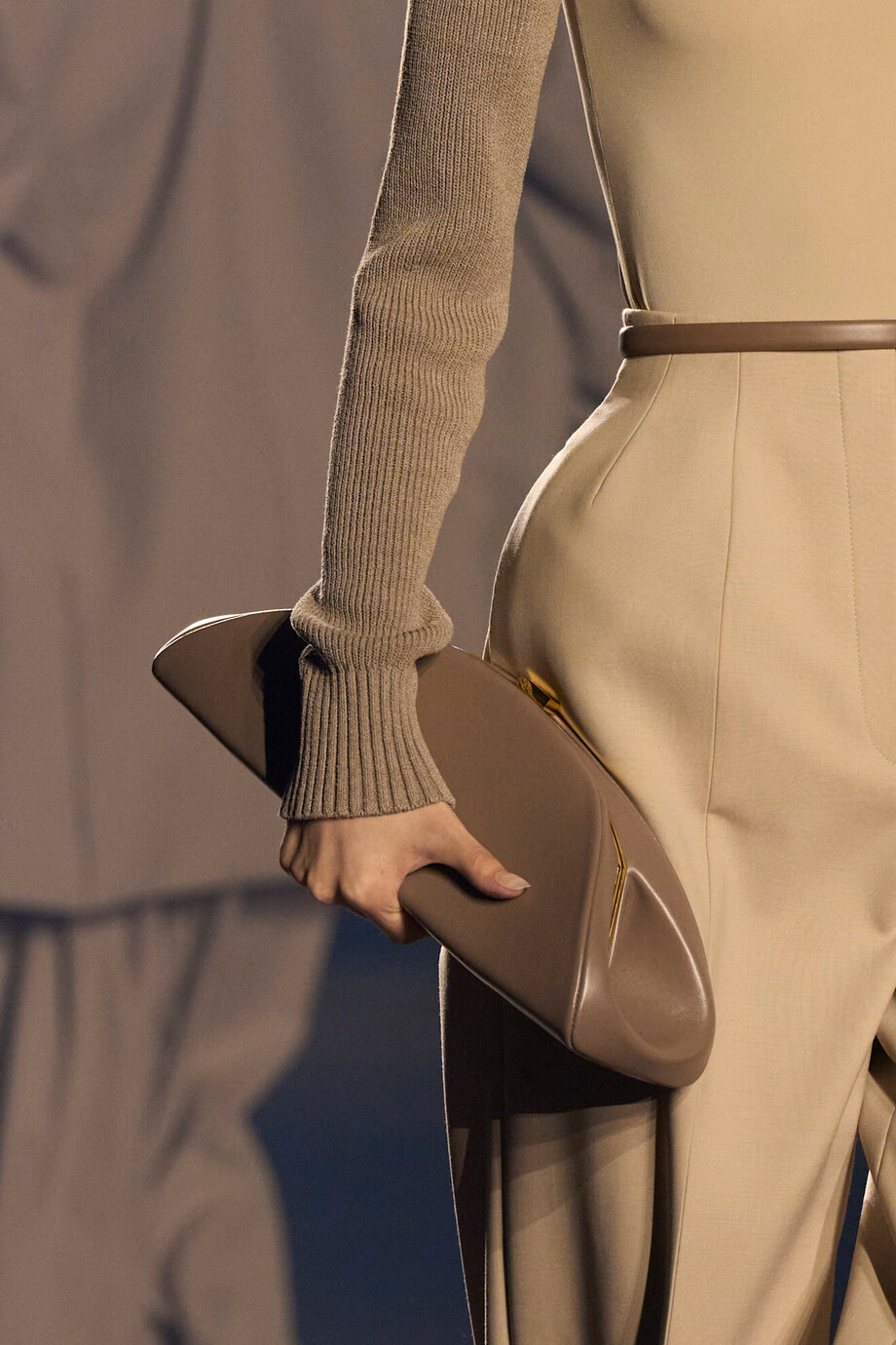 Mugler%20%u0432%u0435%u0441%u043D%u0430-%u043B%u0435%u0442%u043E%202026