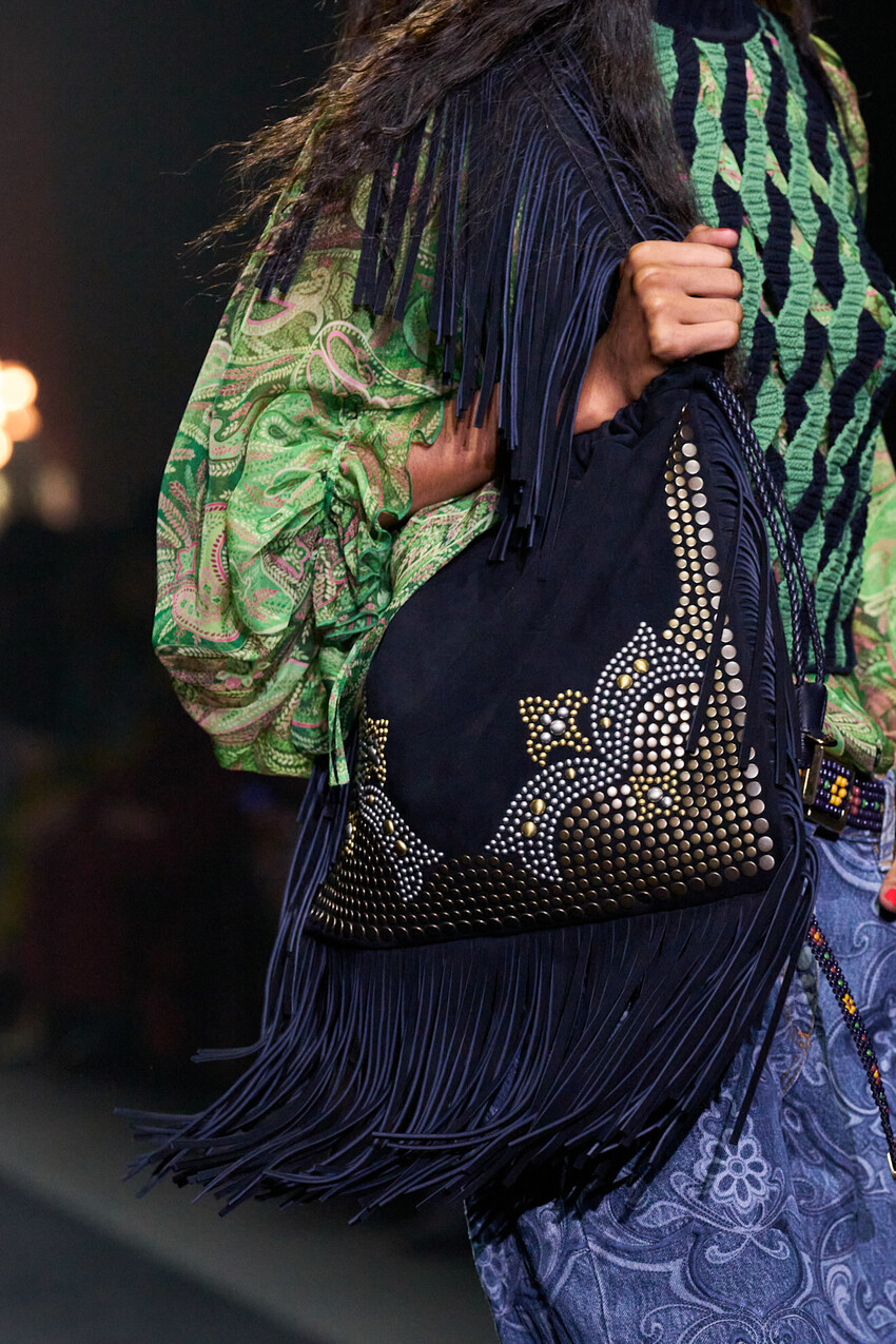 Etro%20%u0432%u0435%u0441%u043D%u0430-%u043B%u0435%u0442%u043E%202026