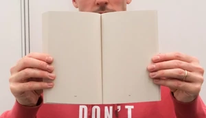 Британские писатели опубликовали пустую книгу в знак протеста против ИИ 