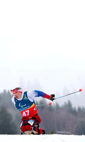 Лыжники Иван Голубков и Анастасия Багиян принесли золотые медали сборной России на Паралимпиаде-2026