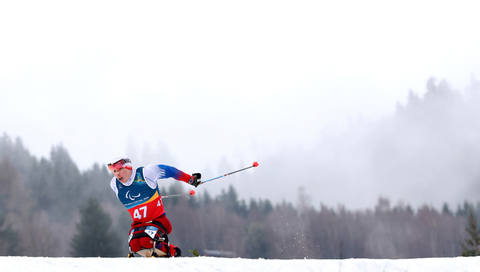 Шестое золото сборной России на Паралимпиаде-2026 — у лыжника Ивана Голубкова