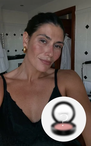 Бальзам без блеска и невесомая пудра. Косметика для тех, кто не любит ощущать ее на лице