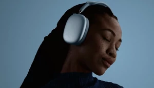 Apple представила второе поколение наушников AirPods Max