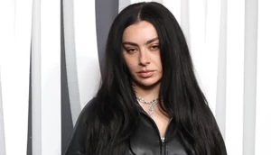 Charli XCX, Тейт Макрей и Лорд стали хедлайнерами музыкального фестиваля Lollapalooza