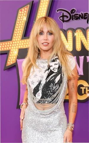 В Лос-Анджелесе состоялась премьера юбилейного выпуска «Ханны Монтаны»