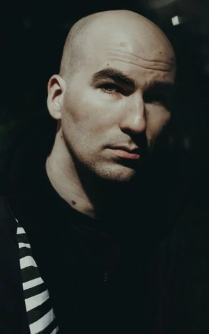 Режиссер социальных изменений. Что надо знать о Дмитрии Крестьянкине