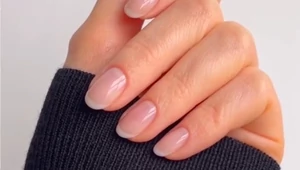 Внезапно самый популярный маникюр — тот, которого не видно. Знакомьтесь, незаметный френч 