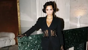 Ким Кардашьян выставила на аукцион свои костюмы из сериала «Все честно»