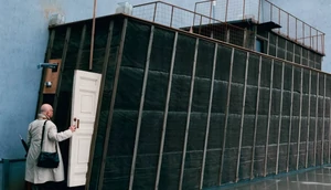 «ЗИЛАРТ» открывает инсталляцию «Приют невинных» Александра Бродского